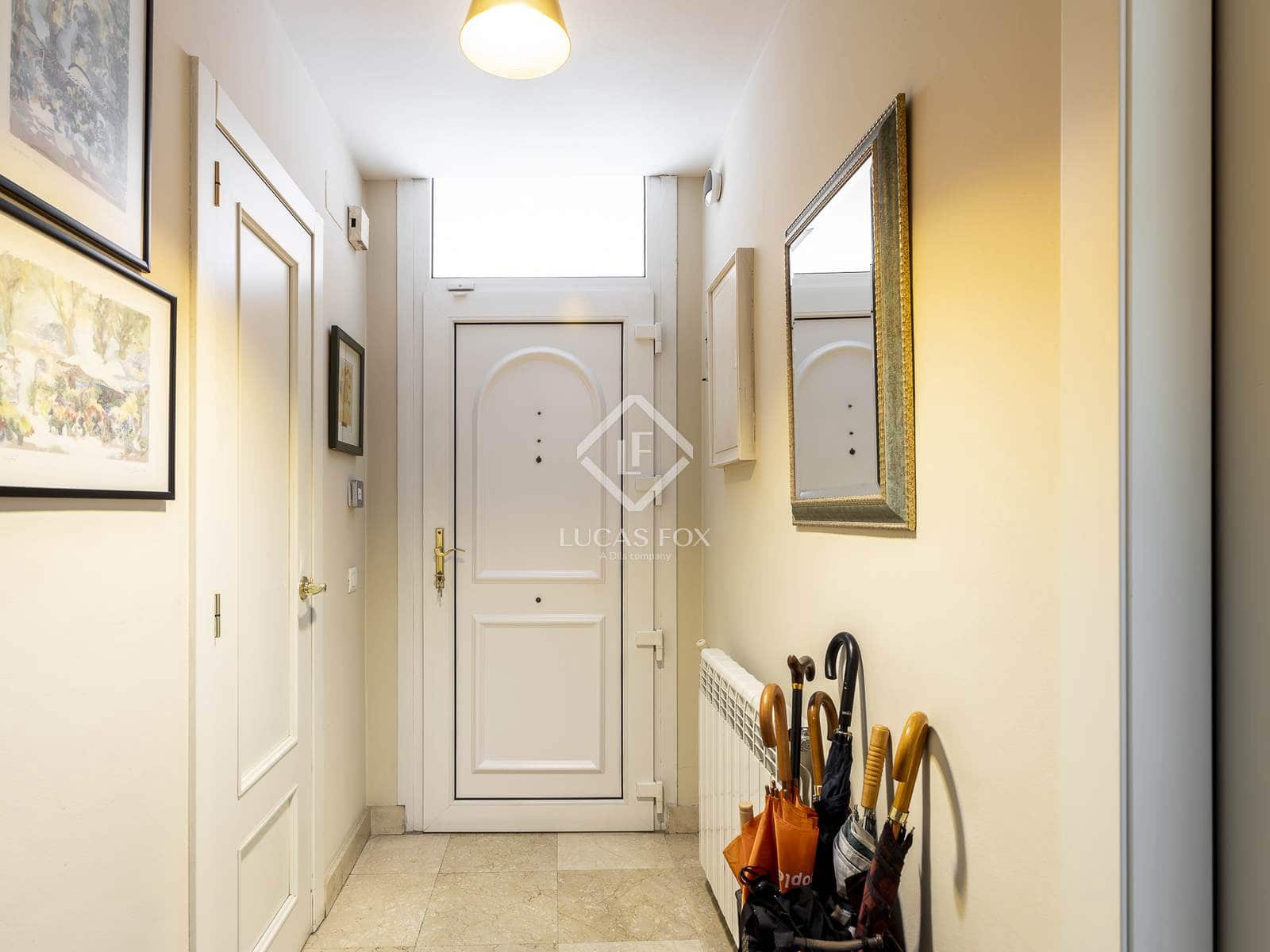 4 slaapkamer Villa te koop in Madrid stad met zwembad garage - € 1.295.000 (Ref: 9349982)