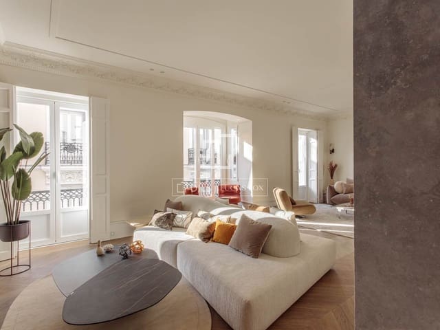 Apartamento de 3 habitaciones en Madrid ciudad en venta - 3.800.000 € (Ref: 9349987)