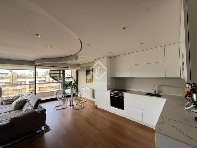 3 sovrum Takvåning till salu i Madrid stad med pool garage - 1 495 000 € (Ref: 9349988)