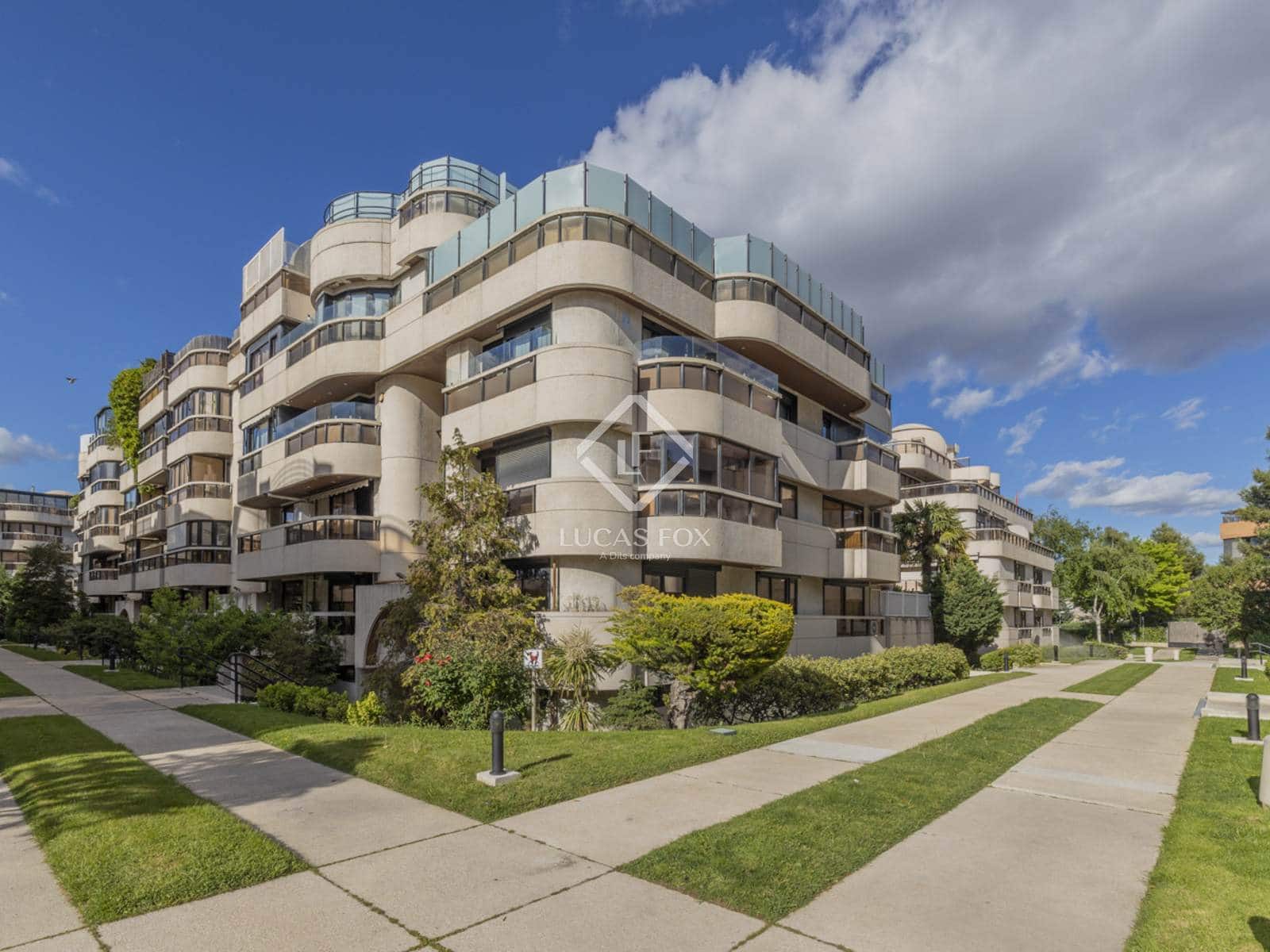 3 soveværelse Penthouse til salg i Madrid by med swimmingpool garage - € 1.495.000 (Ref: 9349988)