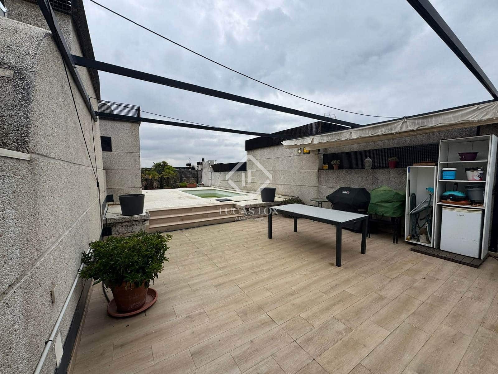 3 soveværelse Penthouse til salg i Madrid by med swimmingpool garage - € 1.495.000 (Ref: 9349988)