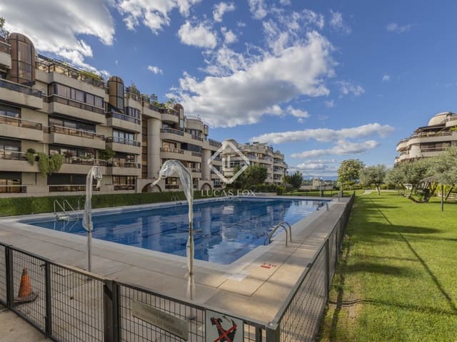 3 sovrum Takvåning till salu i Madrid stad med pool garage - 1 495 000 € (Ref: 9349988)