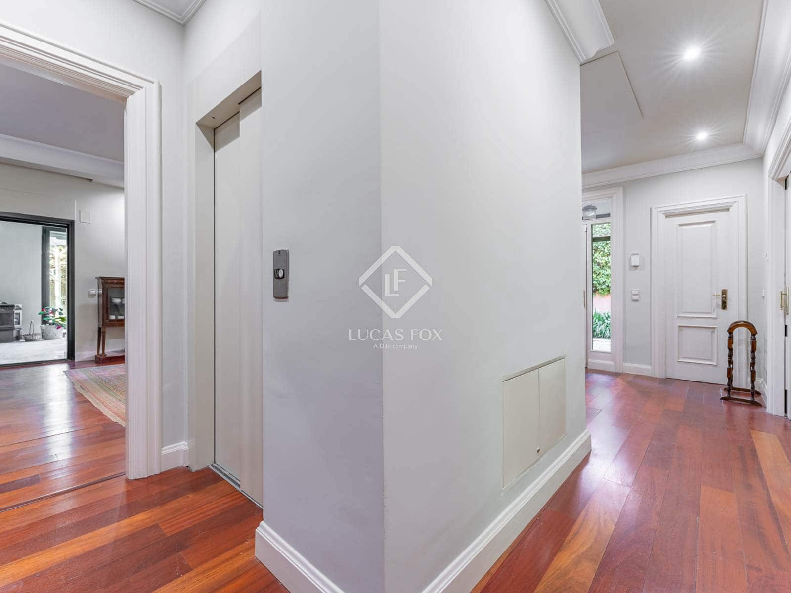 4 soveværelse Villa til salg i Pozuelo de Alarcon med garage - € 1.550.000 (Ref: 9349989)