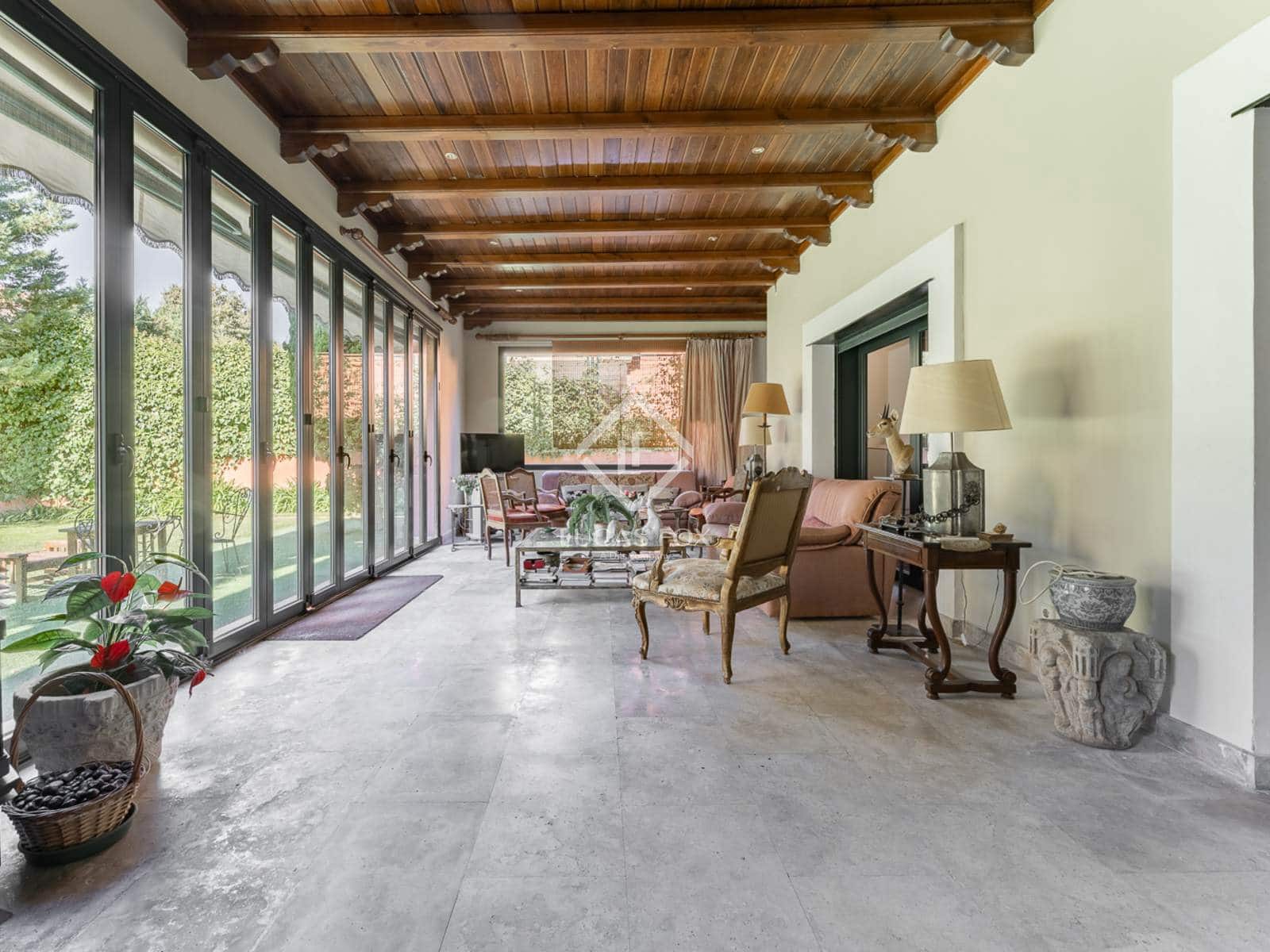 4 soveværelse Villa til salg i Pozuelo de Alarcon med garage - € 1.550.000 (Ref: 9349989)