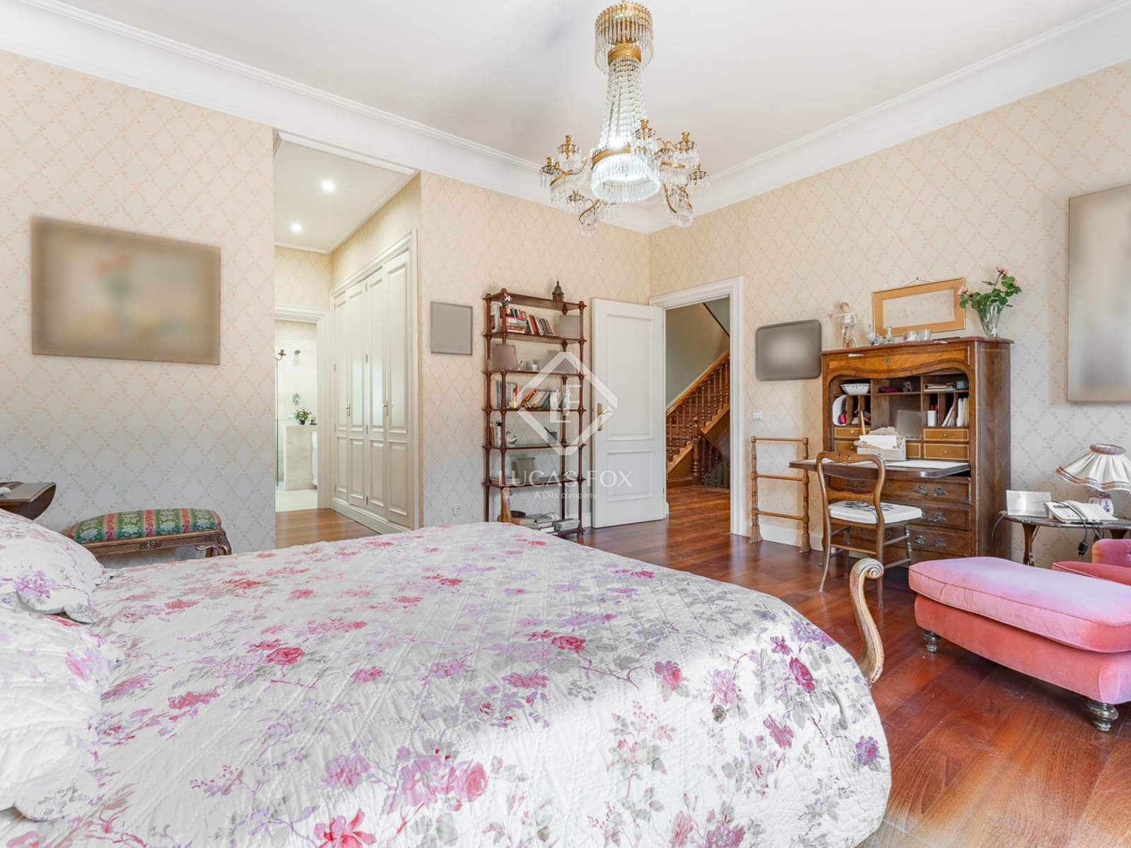 4 soveværelse Villa til salg i Pozuelo de Alarcon med garage - € 1.550.000 (Ref: 9349989)