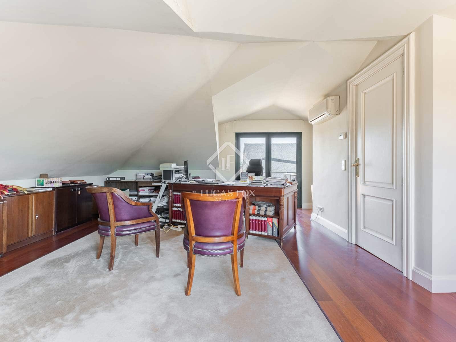 4 soveværelse Villa til salg i Pozuelo de Alarcon med garage - € 1.550.000 (Ref: 9349989)