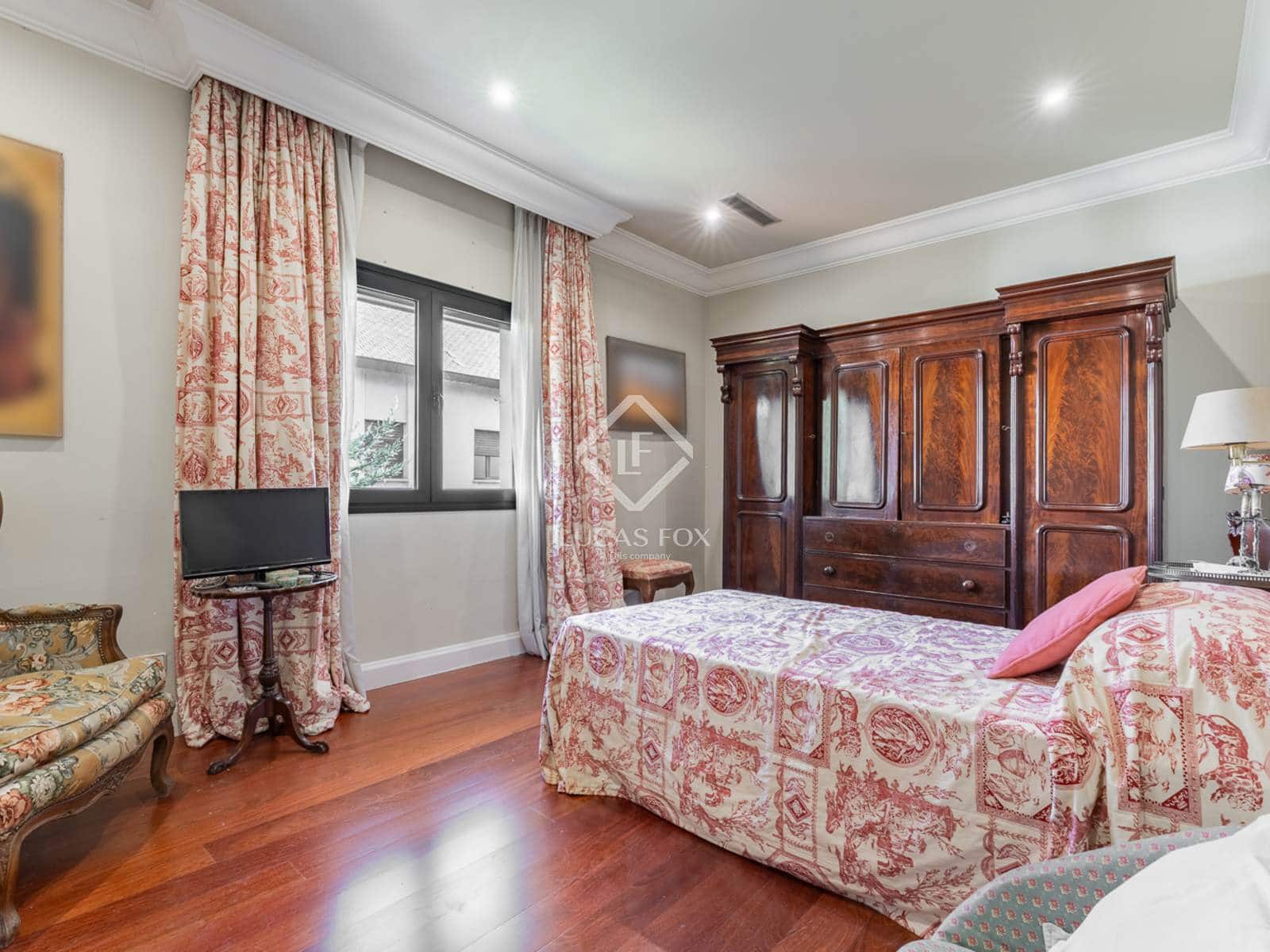 4 soveværelse Villa til salg i Pozuelo de Alarcon med garage - € 1.550.000 (Ref: 9349989)