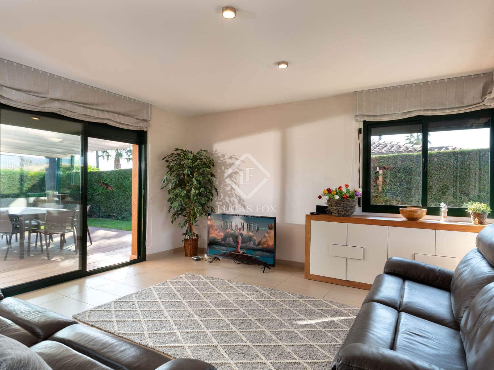 4 slaapkamer Villa te koop in Navata met zwembad - € 540.000 (Ref: 9349992)