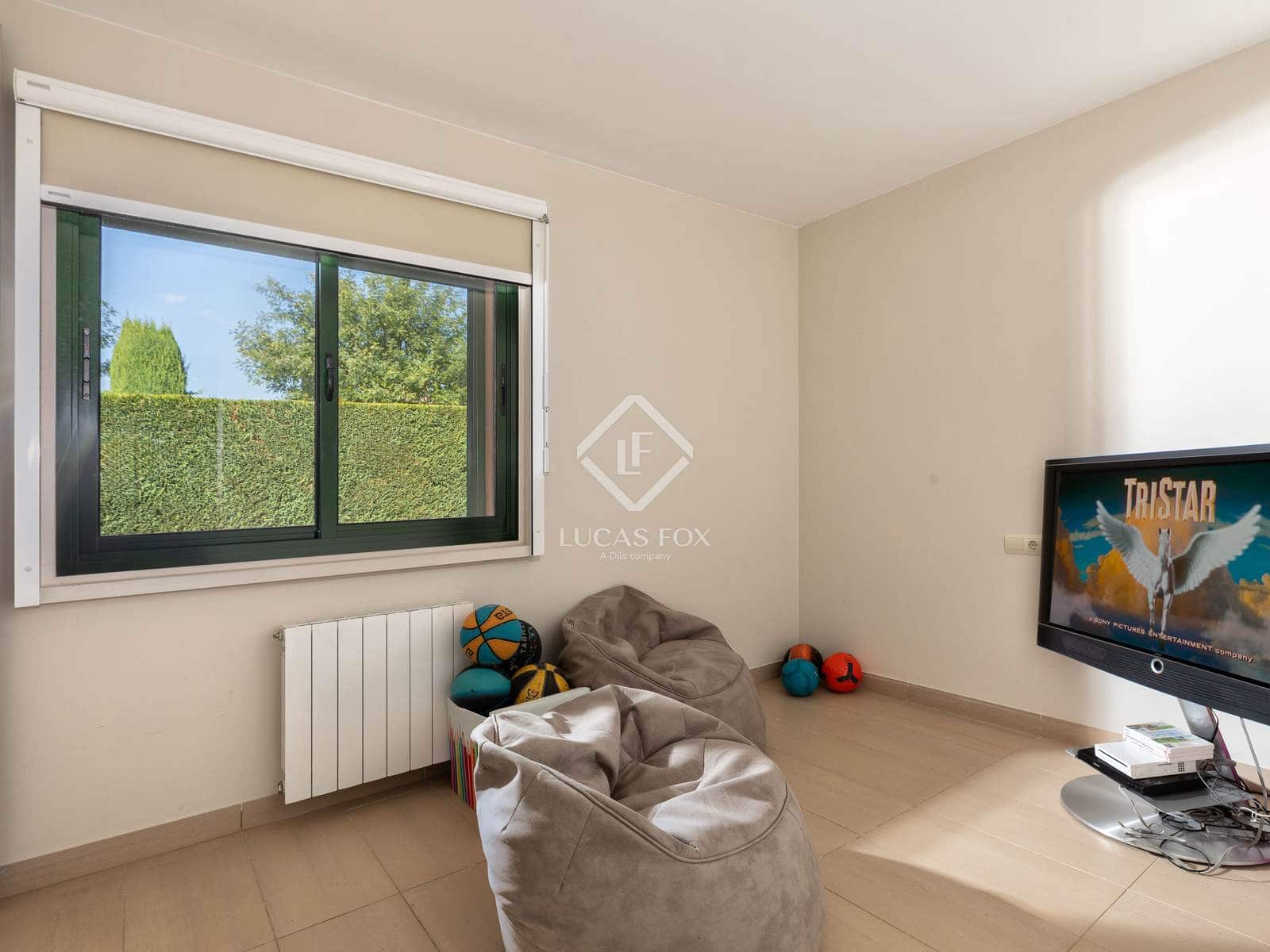 4 slaapkamer Villa te koop in Navata met zwembad - € 540.000 (Ref: 9349992)