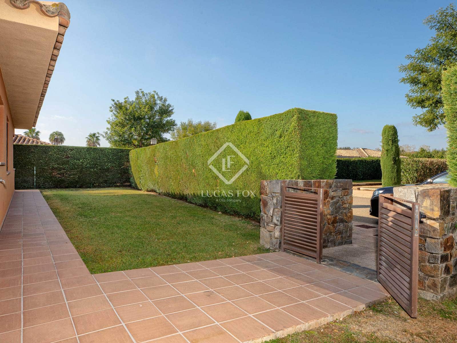 4 slaapkamer Villa te koop in Navata met zwembad - € 540.000 (Ref: 9349992)