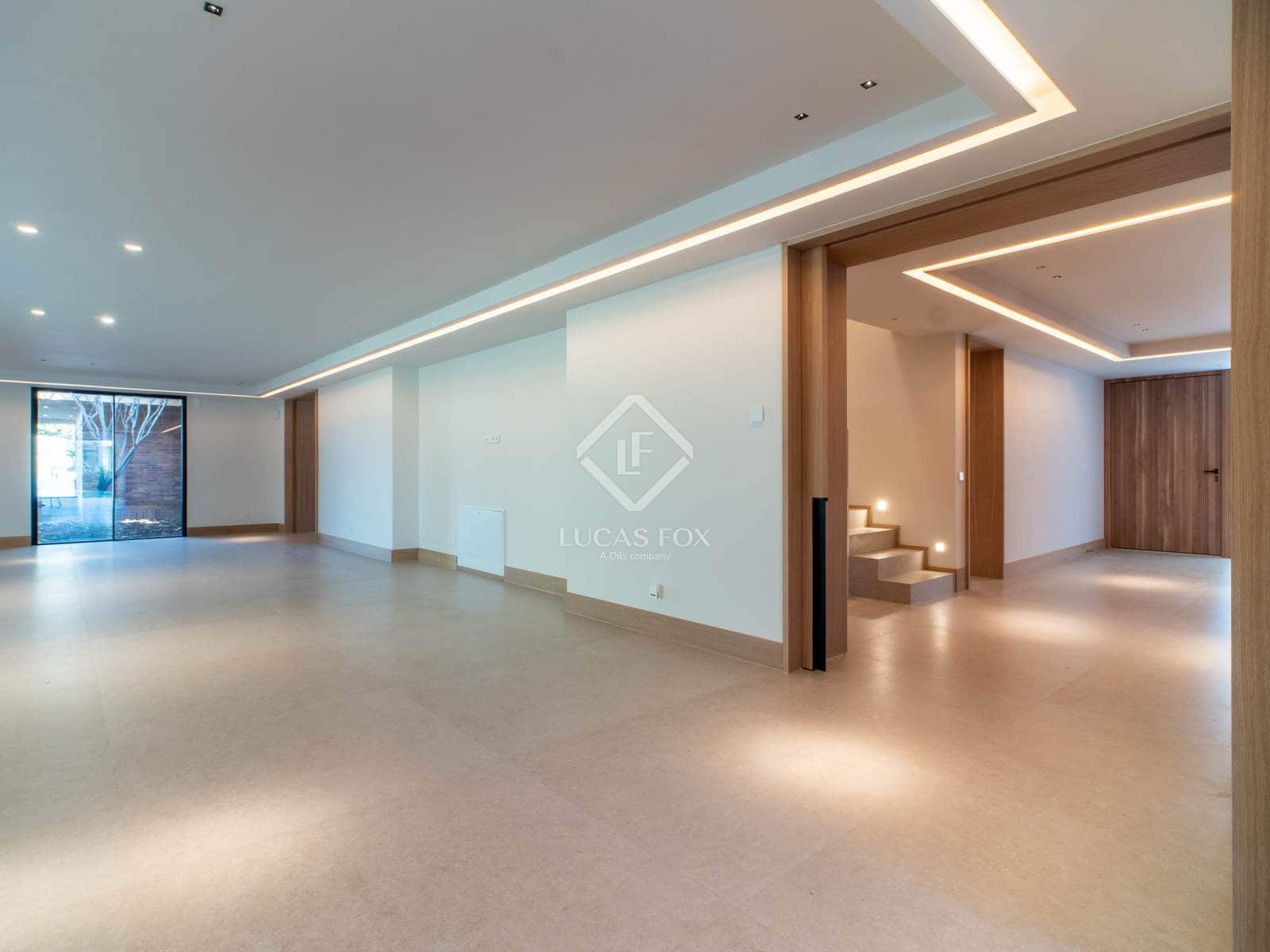 8 slaapkamer Villa te koop in Madrid stad met zwembad - € 7.900.000 (Ref: 9352103)