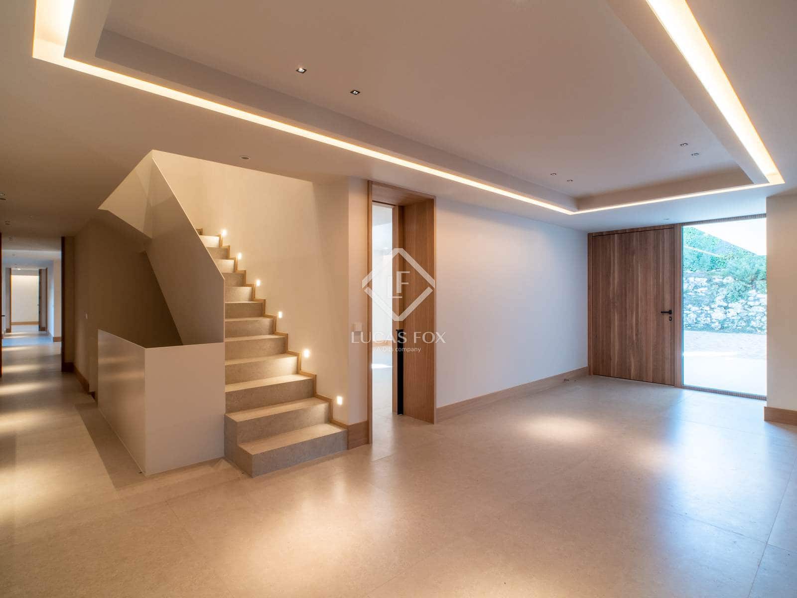 8 slaapkamer Villa te koop in Madrid stad met zwembad - € 7.900.000 (Ref: 9352103)