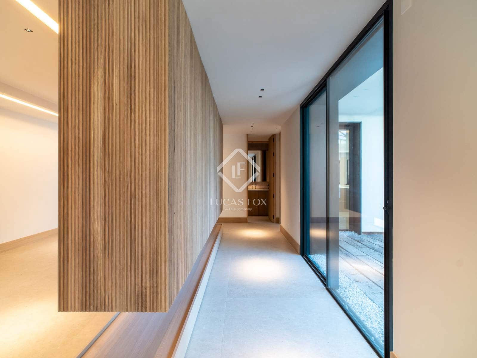 8 slaapkamer Villa te koop in Madrid stad met zwembad - € 7.900.000 (Ref: 9352103)