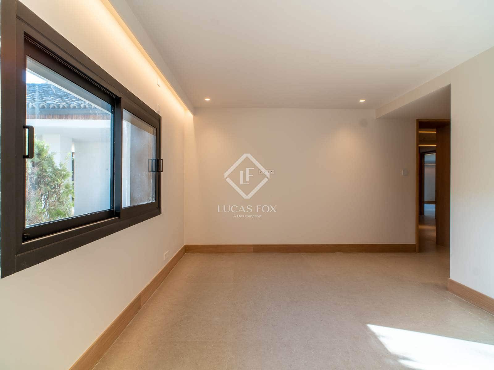 8 slaapkamer Villa te koop in Madrid stad met zwembad - € 7.900.000 (Ref: 9352103)