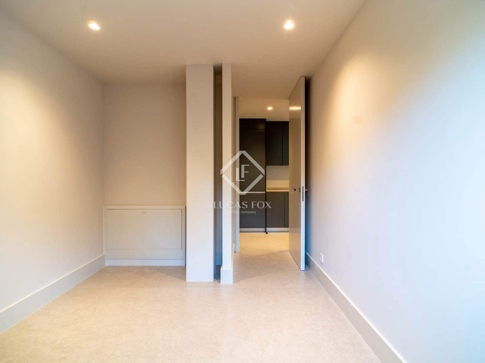 8 slaapkamer Villa te koop in Madrid stad met zwembad - € 7.900.000 (Ref: 9352103)