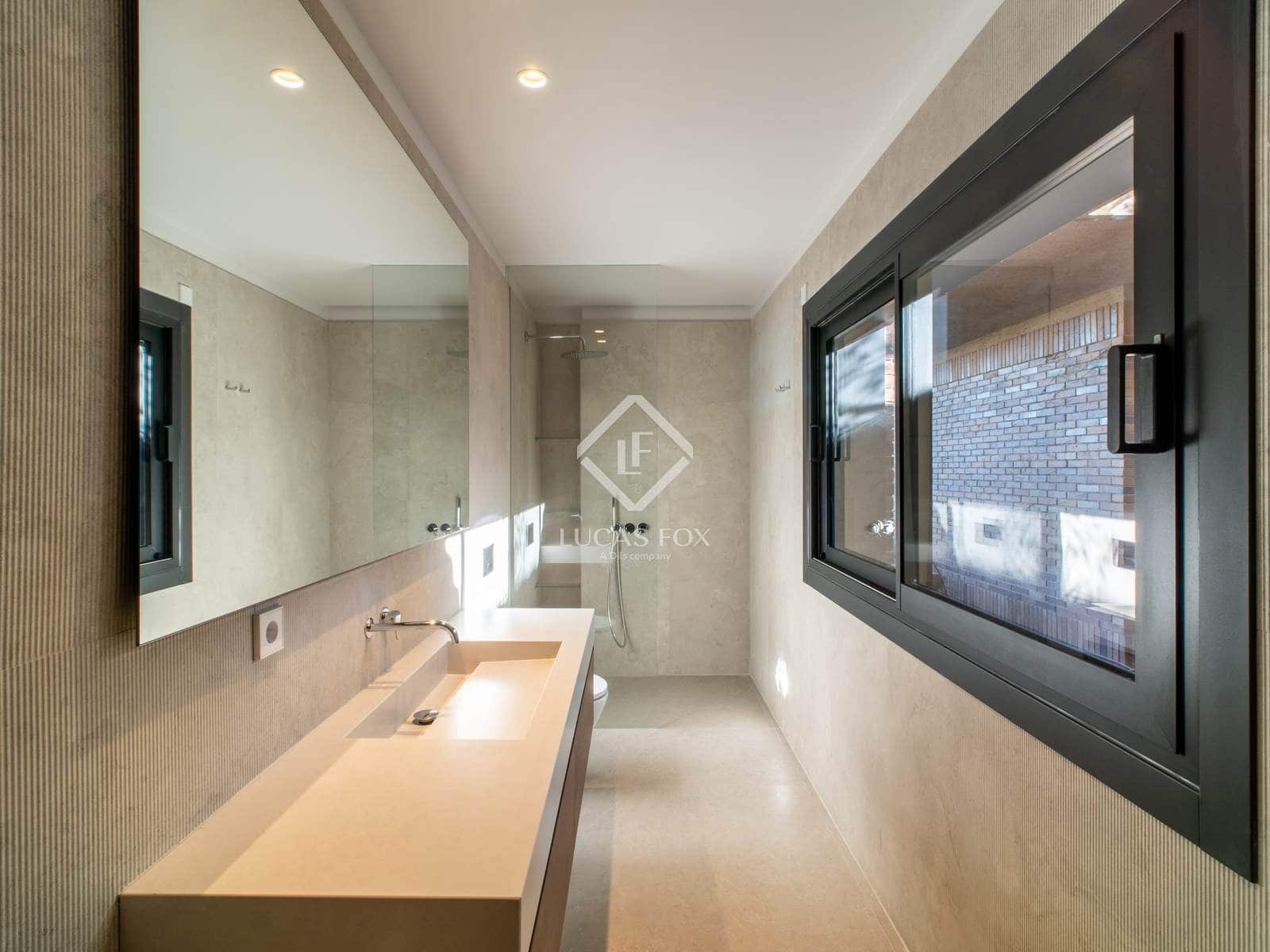 8 slaapkamer Villa te koop in Madrid stad met zwembad - € 7.900.000 (Ref: 9352103)