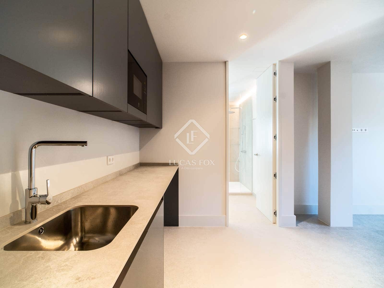 8 slaapkamer Villa te koop in Madrid stad met zwembad - € 7.900.000 (Ref: 9352103)