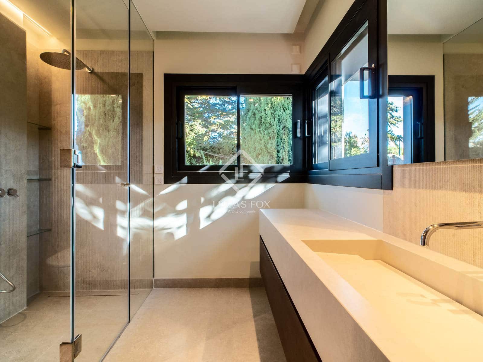 8 slaapkamer Villa te koop in Madrid stad met zwembad - € 7.900.000 (Ref: 9352103)