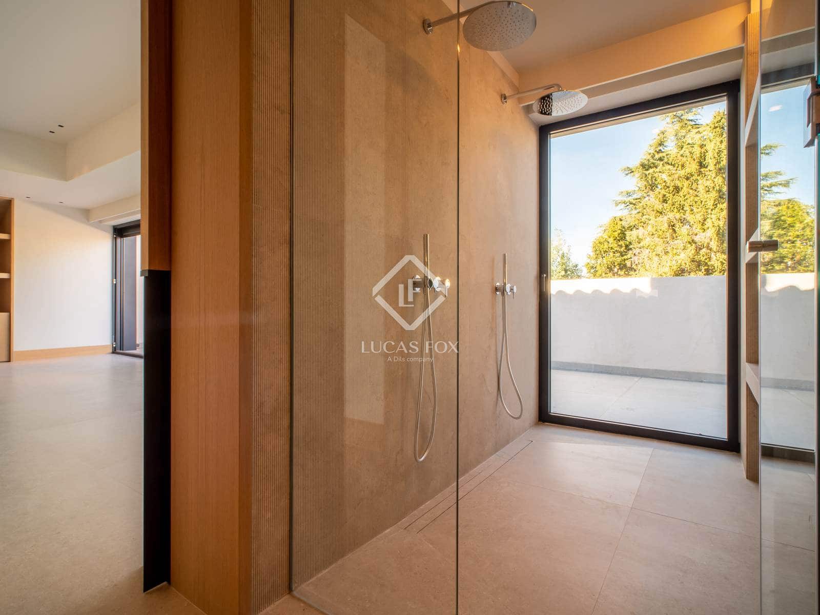 8 slaapkamer Villa te koop in Madrid stad met zwembad - € 7.900.000 (Ref: 9352103)