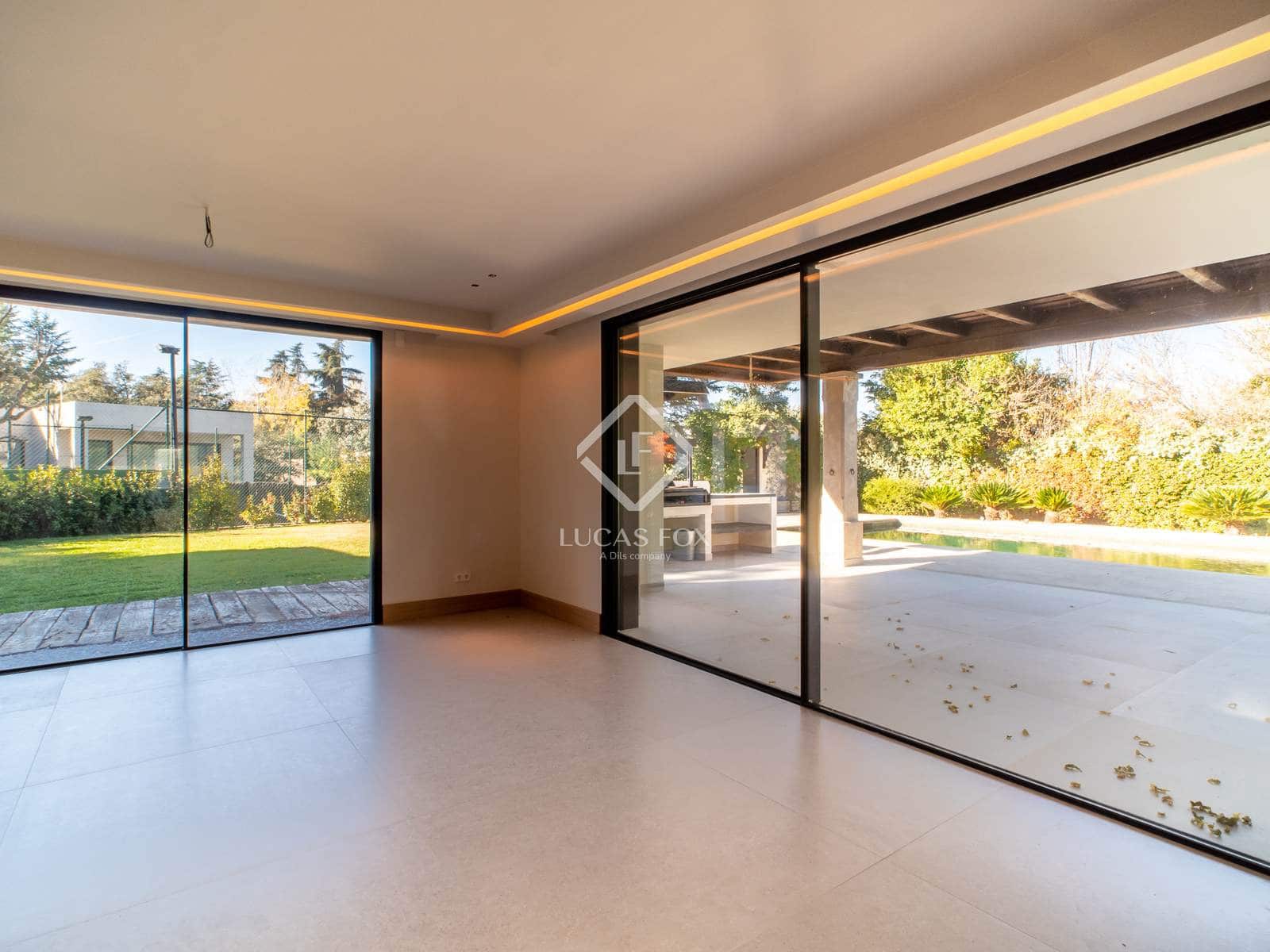 8 slaapkamer Villa te koop in Madrid stad met zwembad - € 7.900.000 (Ref: 9352103)