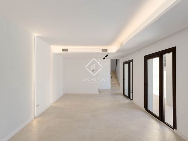 4 bedroom Villa for sale in Arenys de Mar with pool - € 1,150,000 (Ref: 9352104)