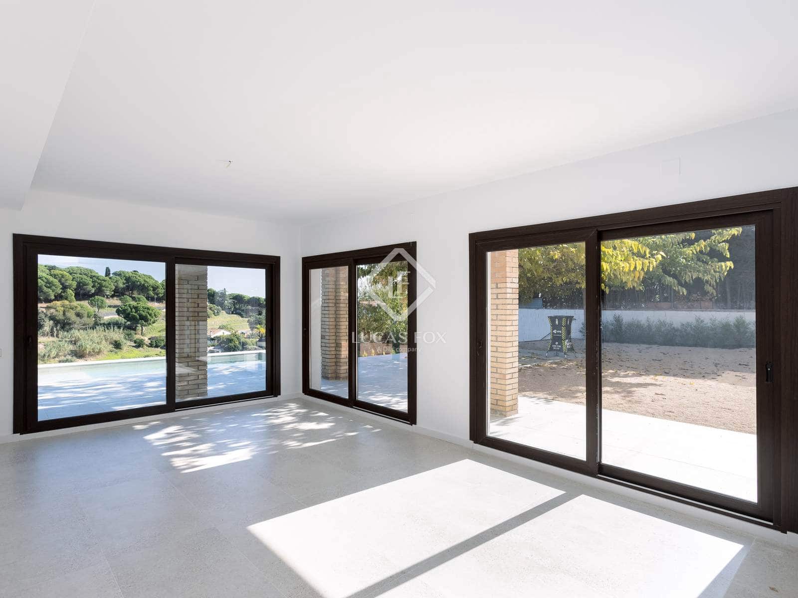 4 bedroom Villa for sale in Arenys de Mar with pool - € 1,150,000 (Ref: 9352104)