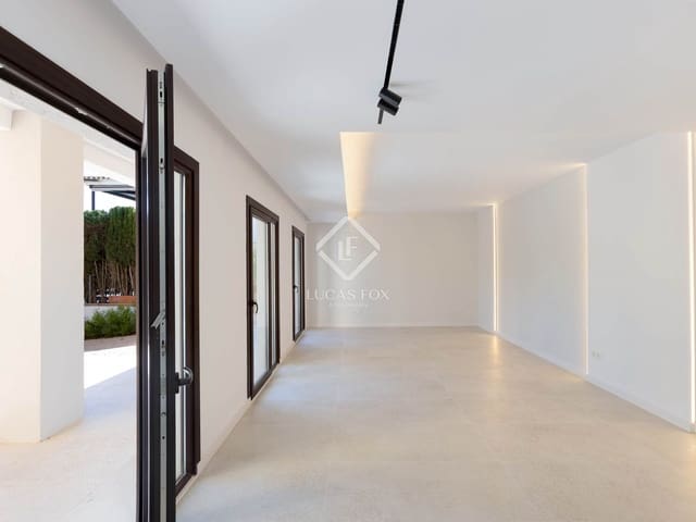 4 bedroom Villa for sale in Arenys de Mar with pool - € 1,150,000 (Ref: 9352104)