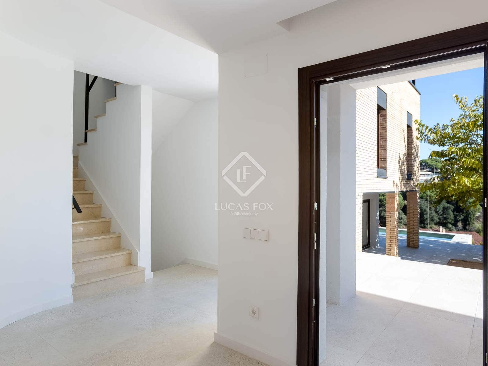 4 bedroom Villa for sale in Arenys de Mar with pool - € 1,150,000 (Ref: 9352104)