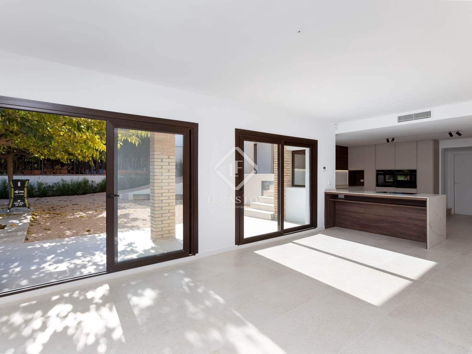 4 bedroom Villa for sale in Arenys de Mar with pool - € 1,150,000 (Ref: 9352104)