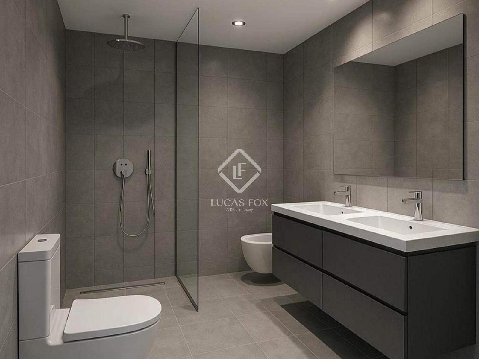 4 bedroom Villa for sale in Madrid city with pool garage - € 589,000 (Ref: 9352105)