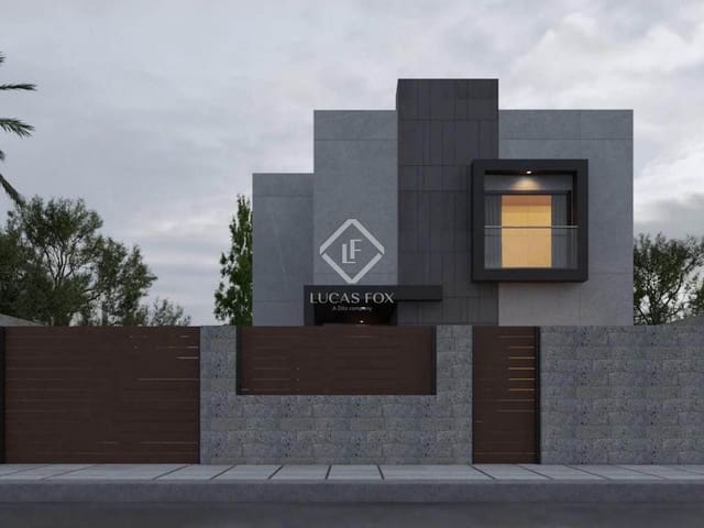 4 bedroom Villa for sale in Madrid city with pool garage - € 589,000 (Ref: 9352105)