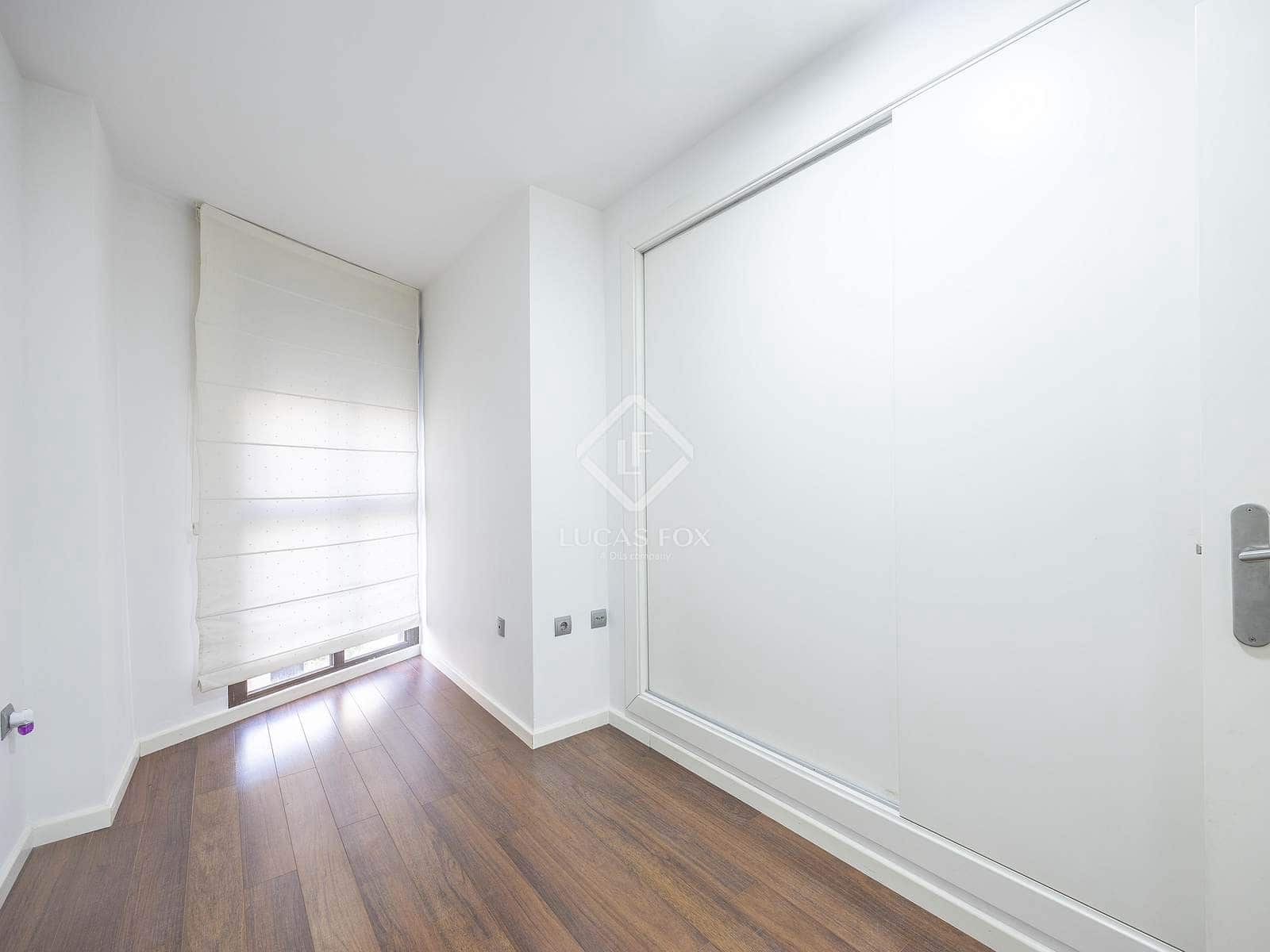 Appartement de 2 chambres à louer à Valence ville avec garage - 2 200 € (Ref: 9352106)