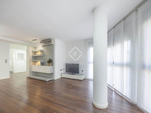 Appartement de 2 chambres à louer à Valence ville avec garage - 2 200 € (Ref: 9352106)
