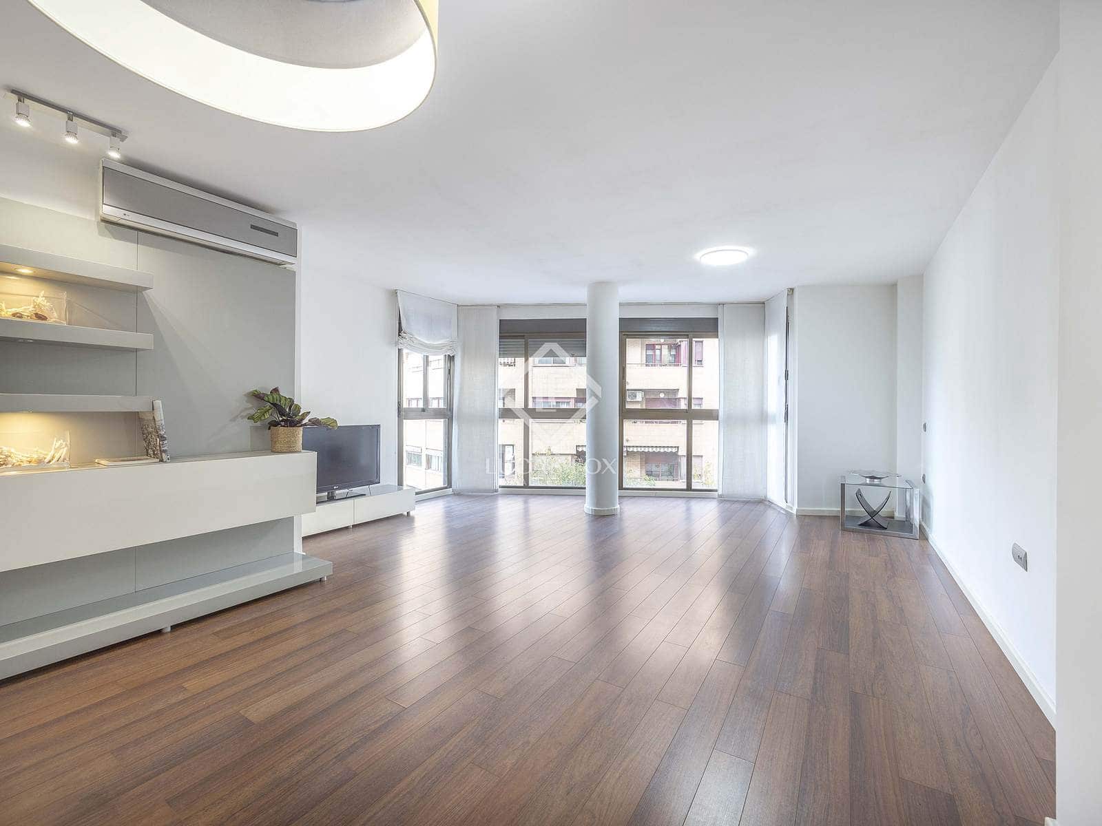 Appartement de 2 chambres à louer à Valence ville avec garage - 2 200 € (Ref: 9352106)