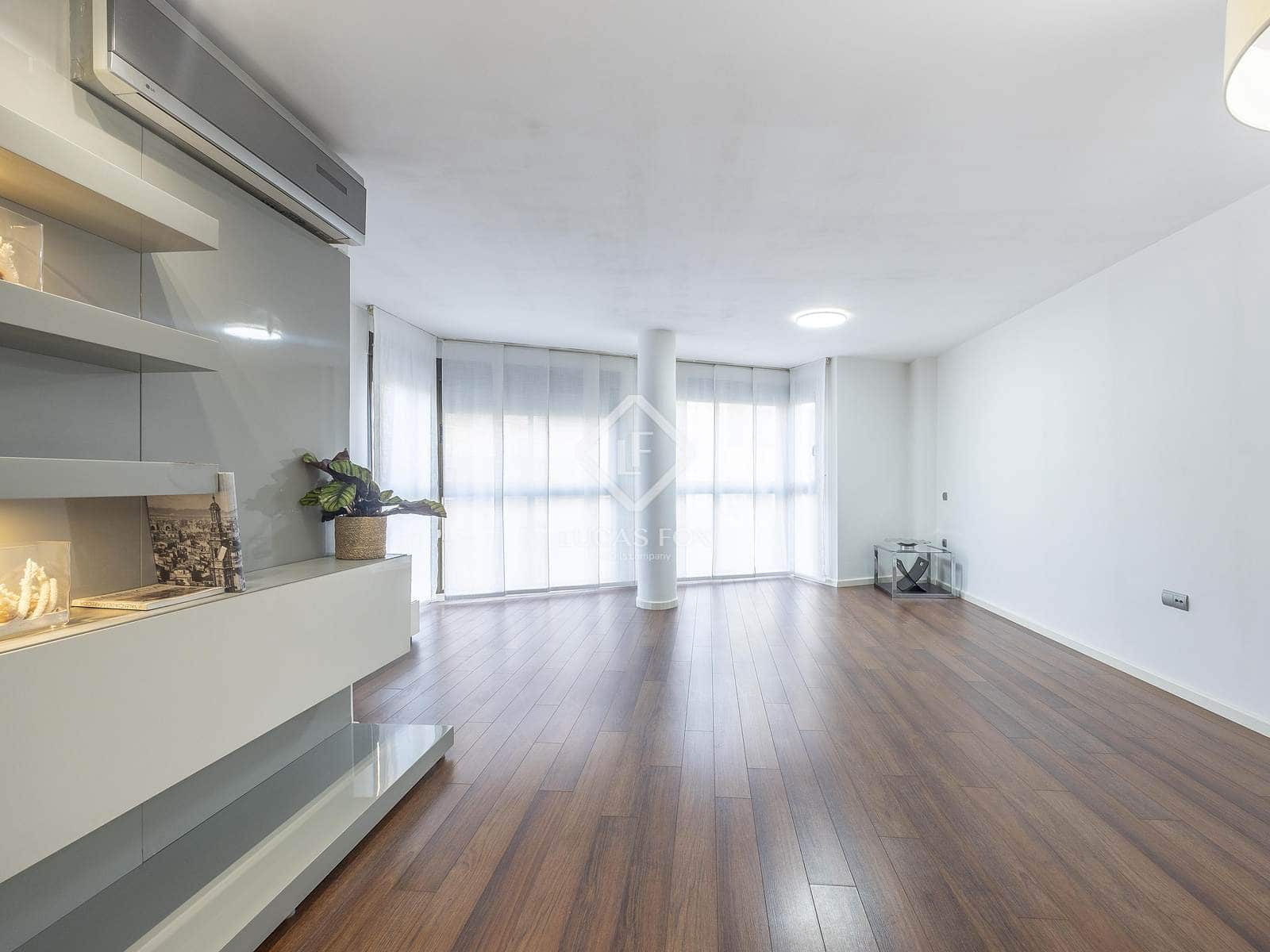 Appartement de 2 chambres à louer à Valence ville avec garage - 2 200 € (Ref: 9352106)