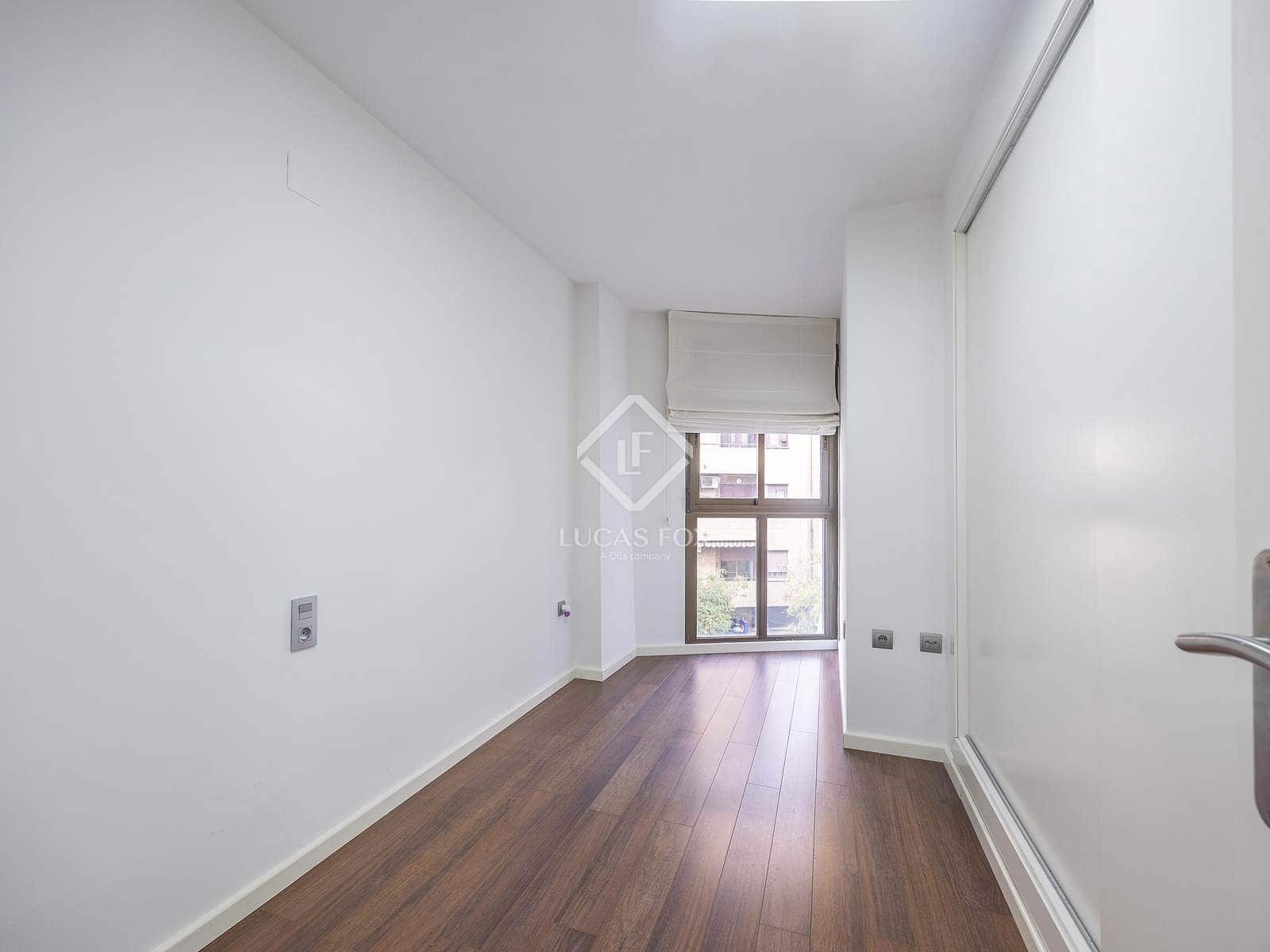 Appartement de 2 chambres à louer à Valence ville avec garage - 2 200 € (Ref: 9352106)
