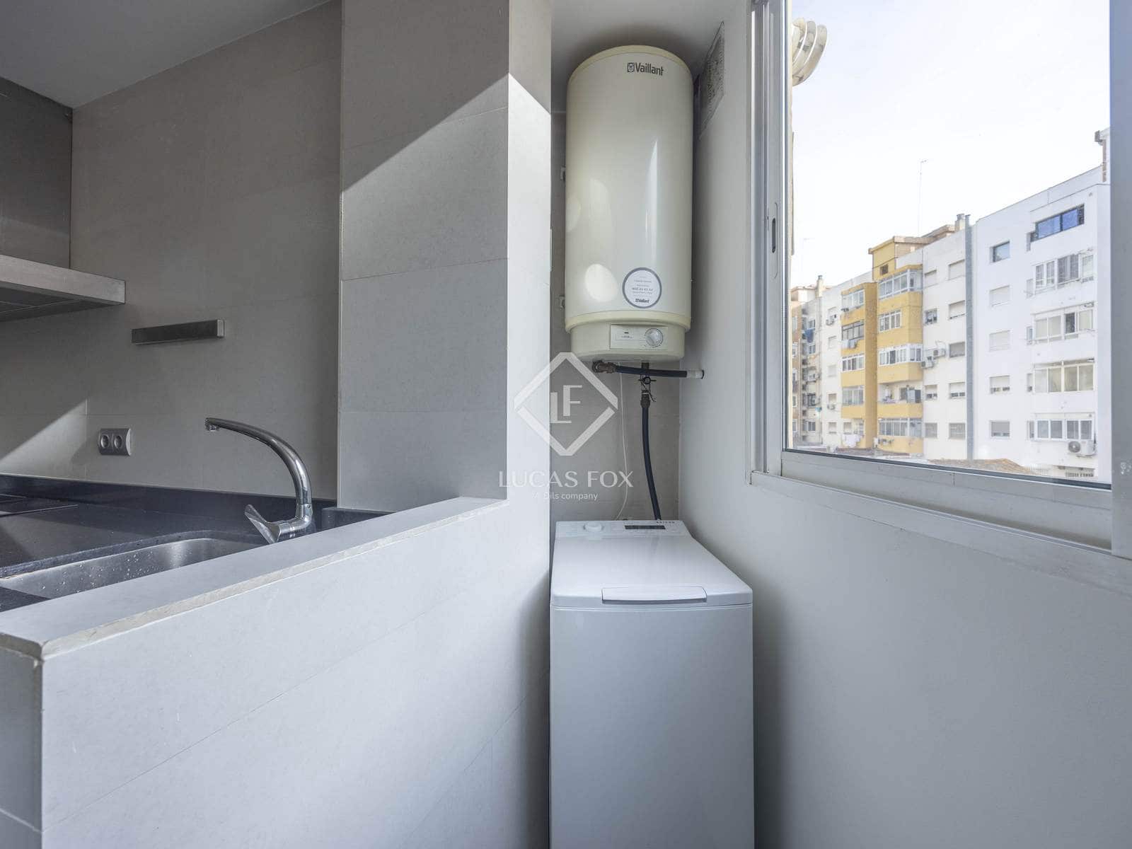 Appartement de 2 chambres à louer à Valence ville avec garage - 2 200 € (Ref: 9352106)