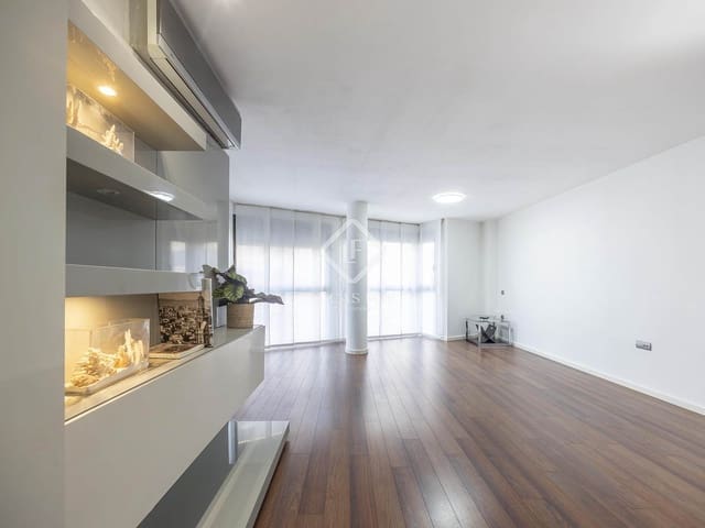 Appartement de 2 chambres à louer à Valence ville avec garage - 2 200 € (Ref: 9352106)