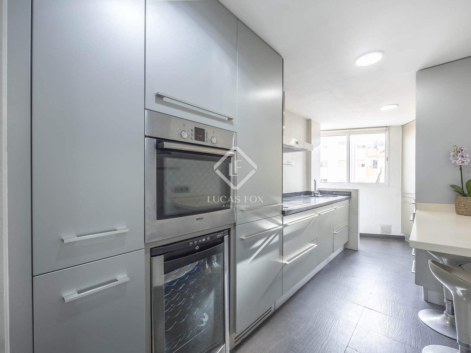 Appartement de 2 chambres à louer à Valence ville avec garage - 2 200 € (Ref: 9352106)