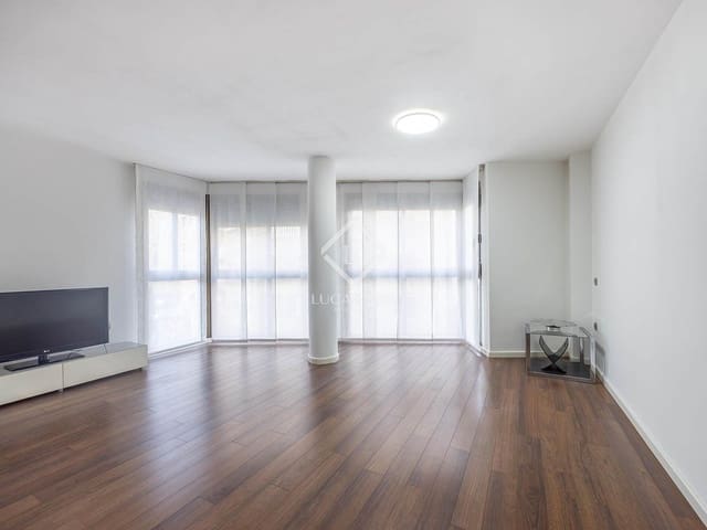 Appartement de 2 chambres à louer à Valence ville avec garage - 2 200 € (Ref: 9352106)