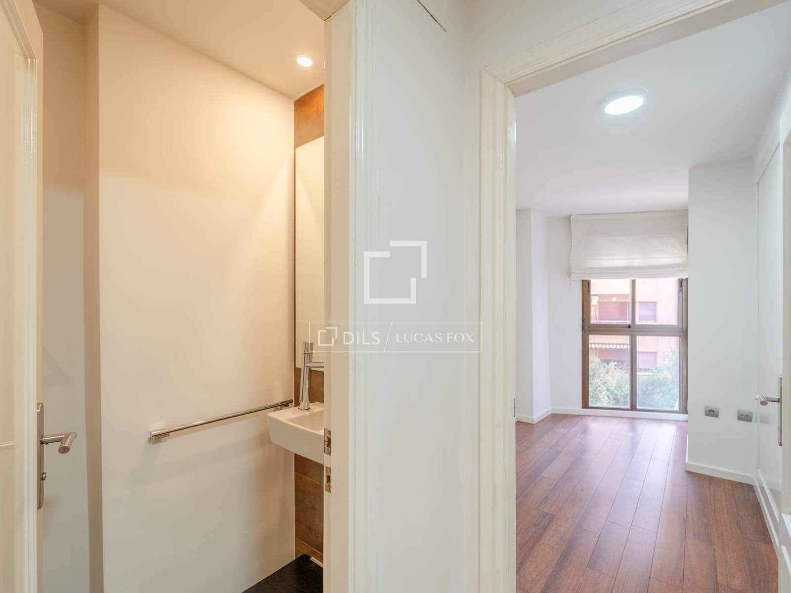 2 sypialnia Apartament do wynajęcia w Miasto Walencja z garażem - 2 000 € (Ref: 9352106)