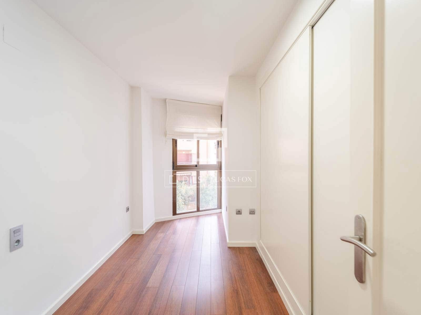 2 sypialnia Apartament do wynajęcia w Miasto Walencja z garażem - 2 000 € (Ref: 9352106)