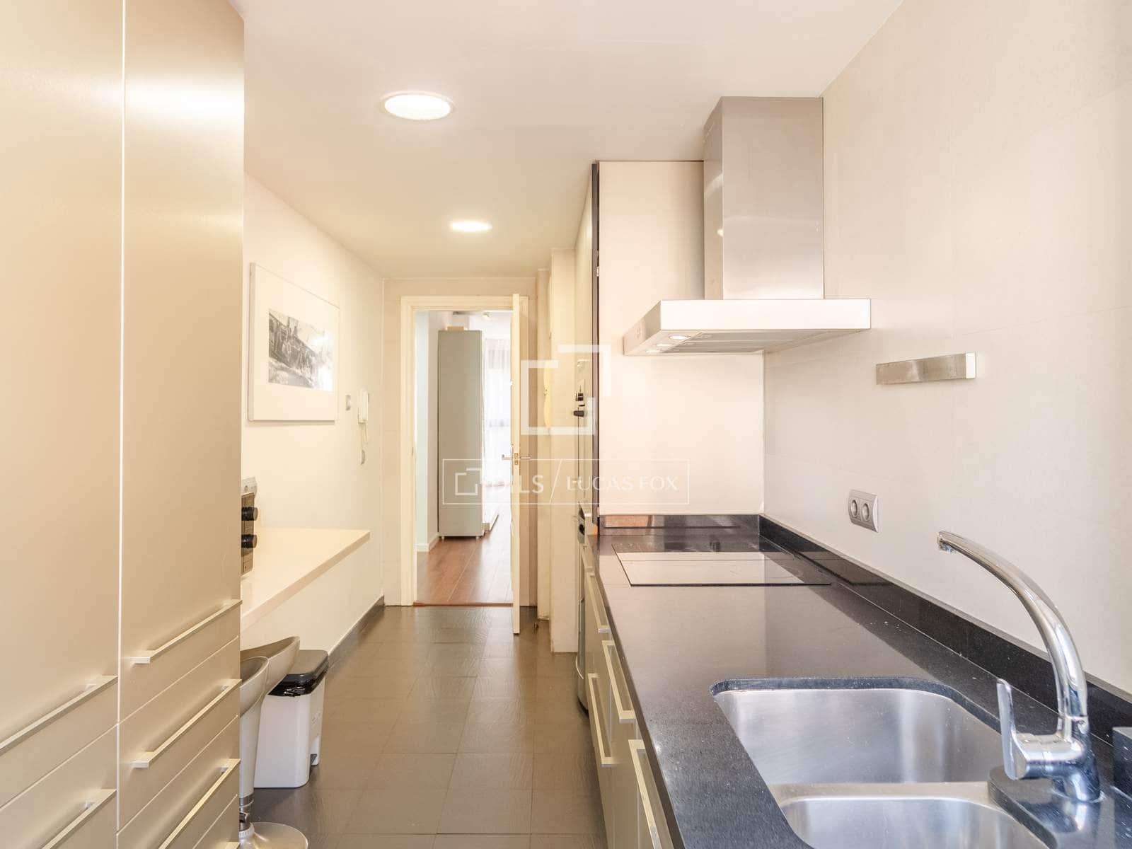 2 sypialnia Apartament do wynajęcia w Miasto Walencja z garażem - 2 000 € (Ref: 9352106)