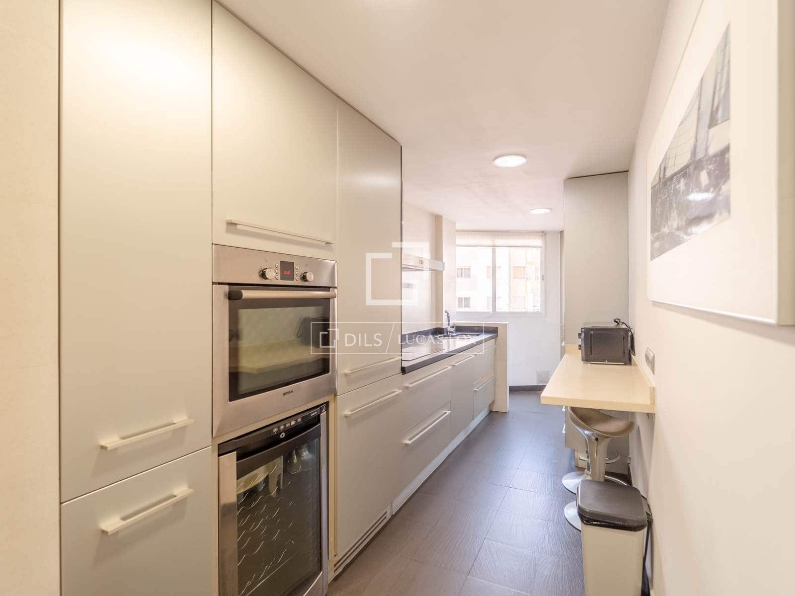 2 sypialnia Apartament do wynajęcia w Miasto Walencja z garażem - 2 000 € (Ref: 9352106)