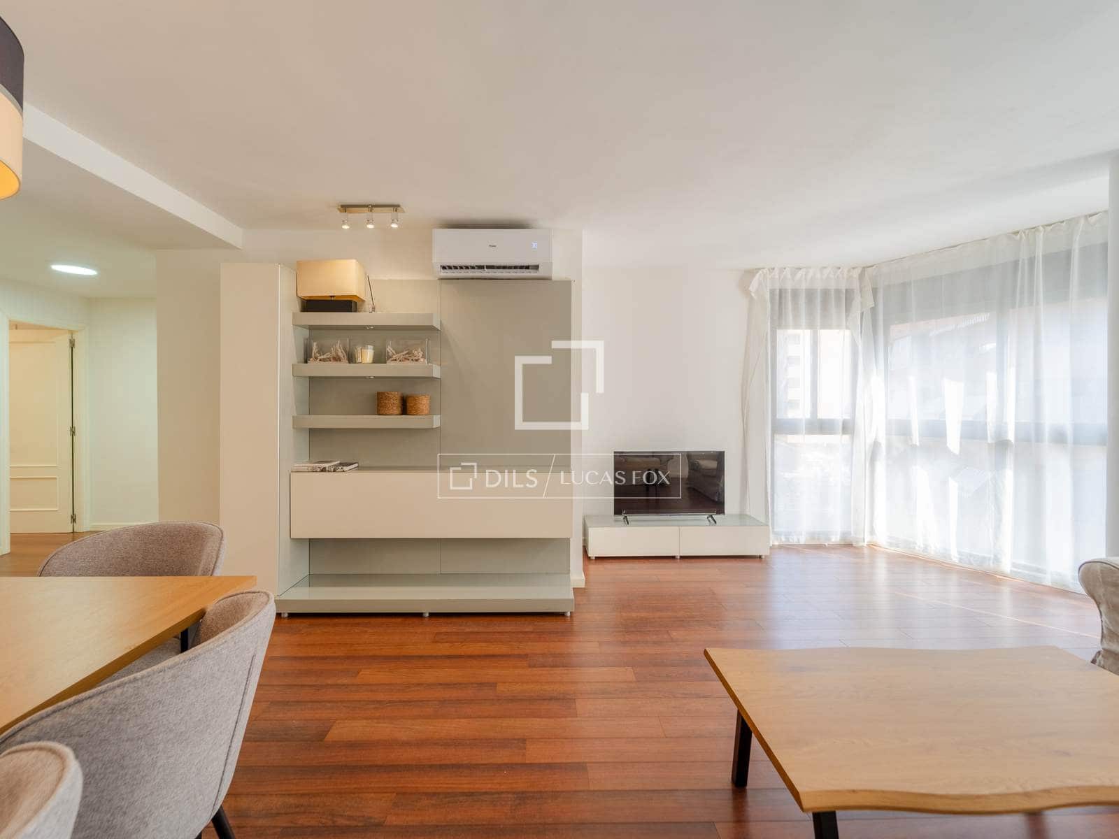 2 sypialnia Apartament do wynajęcia w Miasto Walencja z garażem - 2 000 € (Ref: 9352106)