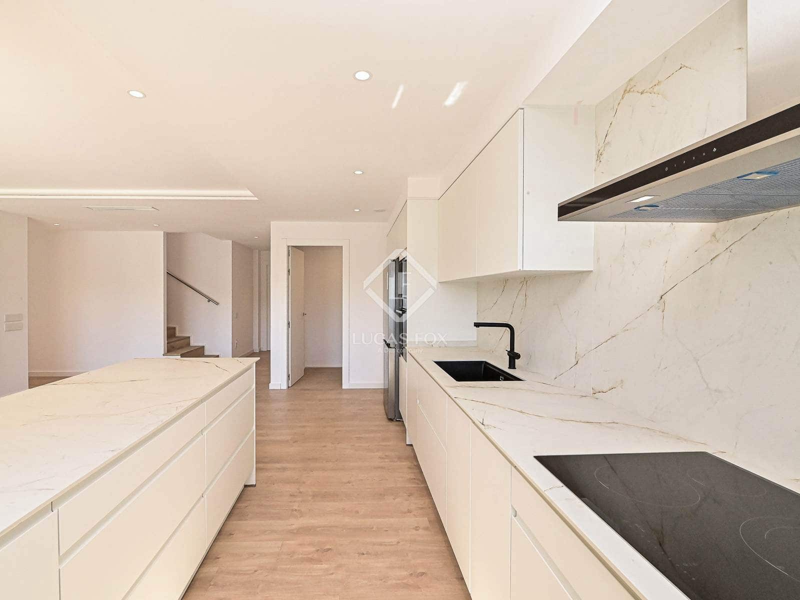 4 slaapkamer Villa te koop in Sant Feliu de Guixols met zwembad garage - € 1.600.000 (Ref: 9353821)