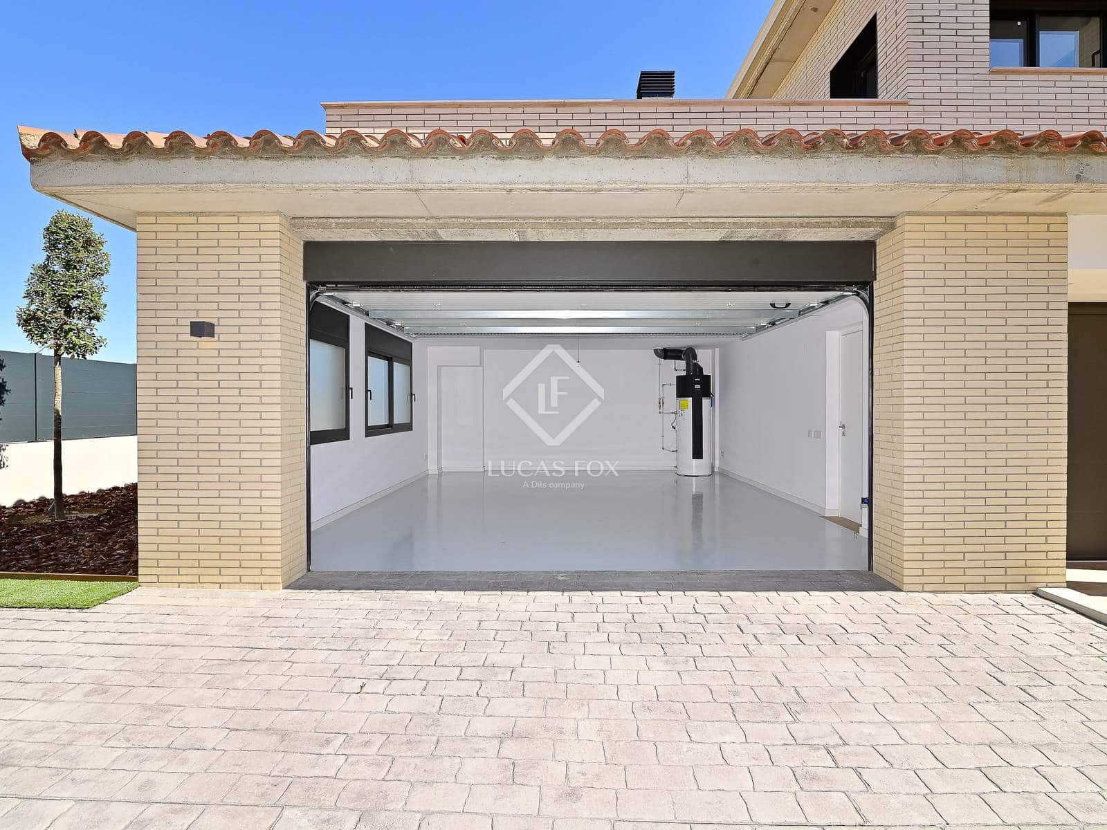 4 slaapkamer Villa te koop in Sant Feliu de Guixols met zwembad garage - € 1.600.000 (Ref: 9353821)