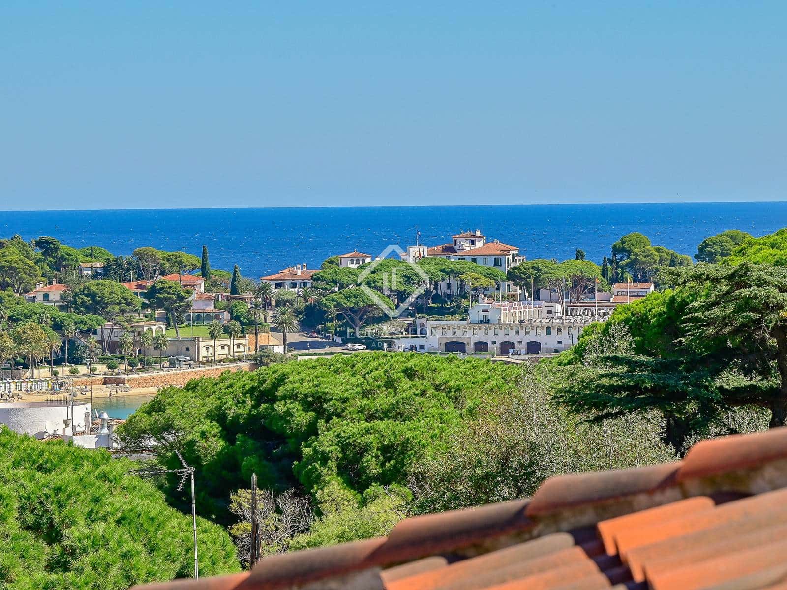 4 slaapkamer Villa te koop in Sant Feliu de Guixols met zwembad garage - € 1.600.000 (Ref: 9353821)