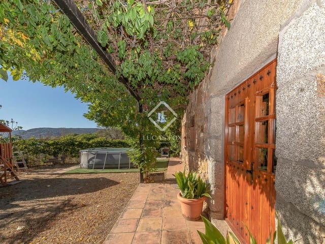 4 bedroom Finca/Country House for sale in Sant Antoni de Calonge, Calonge i Sant Antoni with garage - € 990,000 (Ref: 9353929)