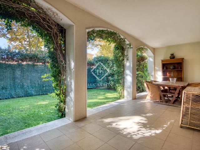 2 sovrum Lägenhet till salu i Platja d'Aro, Castell-Platja d'Aro med pool garage - 590 000 € (Ref: 9353930)